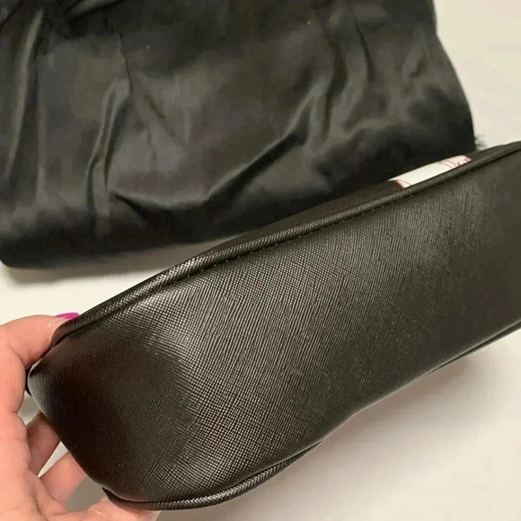 ED HARDY Purse,handbag. Comes with/dust bag, great condition. - Picture 6 of 7